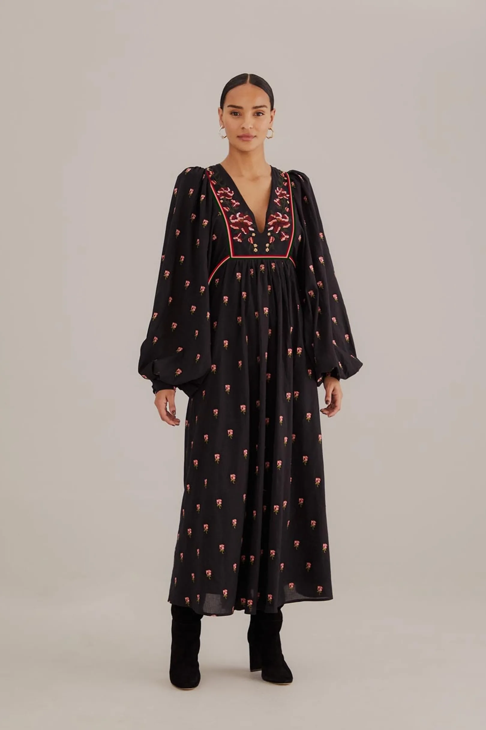 FARM Rio BLACK FLORAL EMBROIDERED V NECK MAXI DRESS New