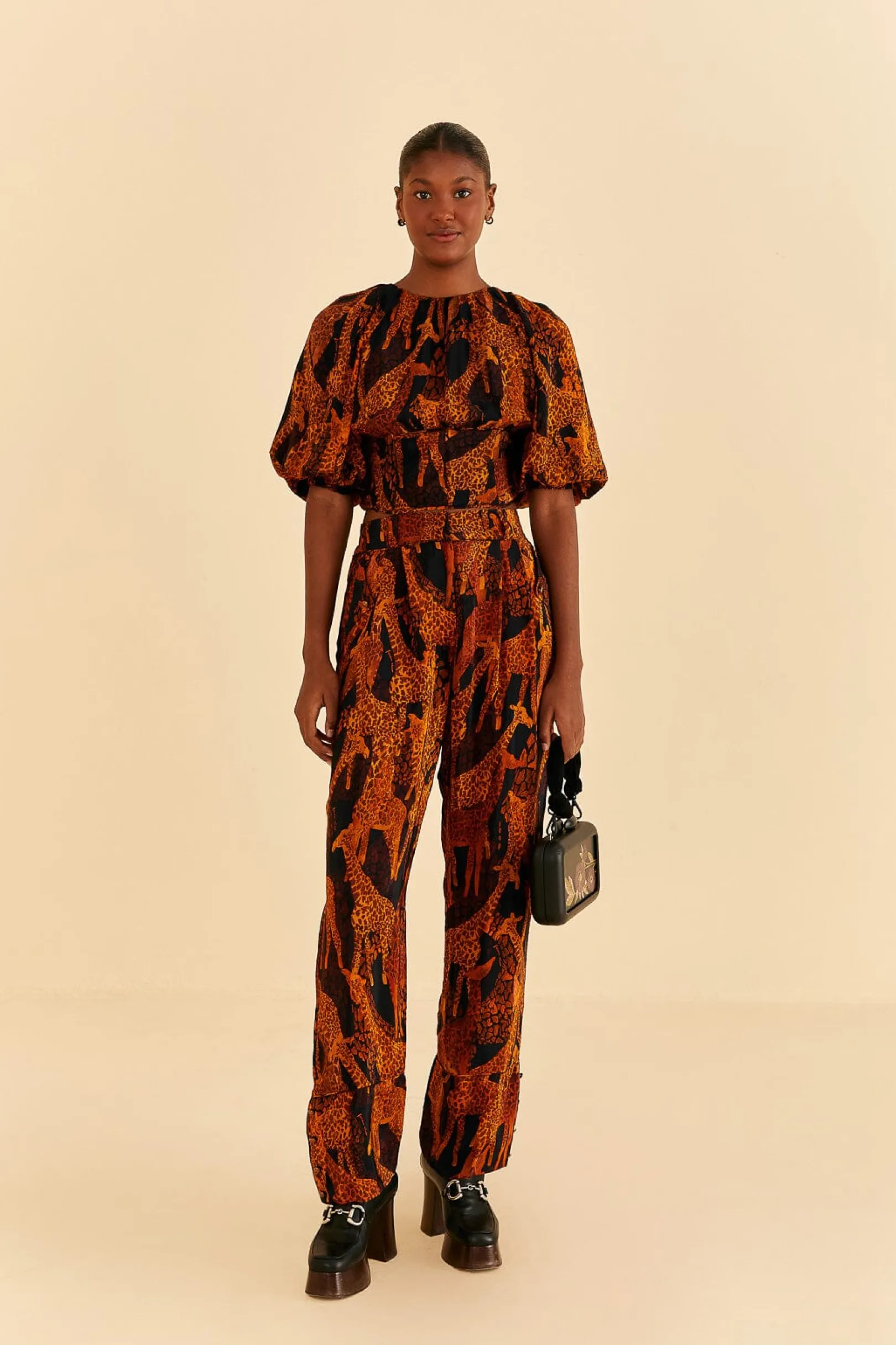 FARM Rio BLACK GIRAFFES PUFF SLEEVE BLOUSE Hot