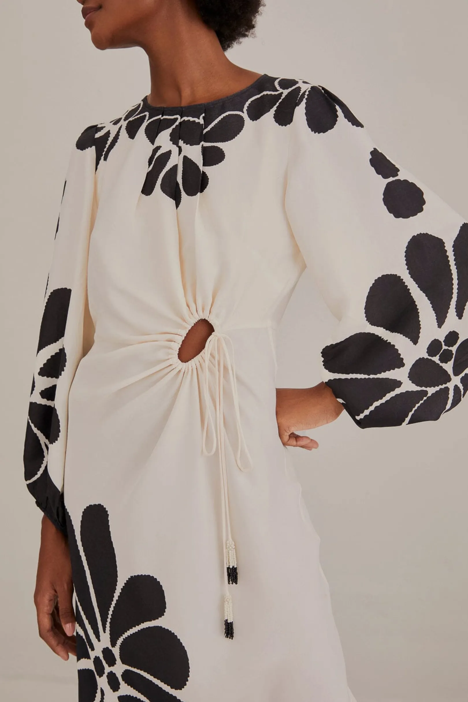 FARM Rio BLACK PALERMO CUT OUT LENZING™ ECOVERO™ VISCOSE MAXI DRESS Shop