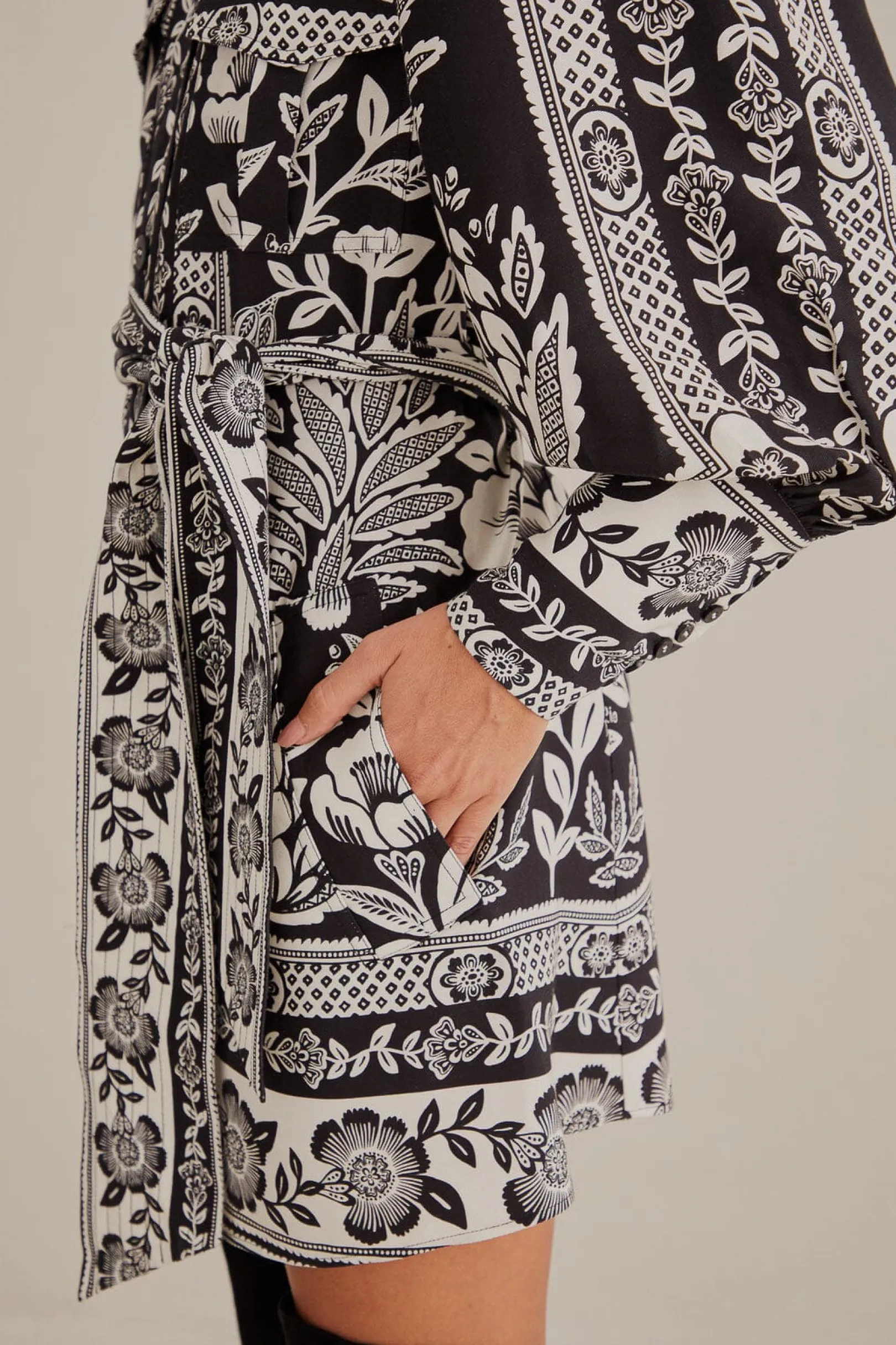 FARM Rio BLACK PINEAPPLE GARDEN LONG SLEEVE SHIRTDRESS Cheap