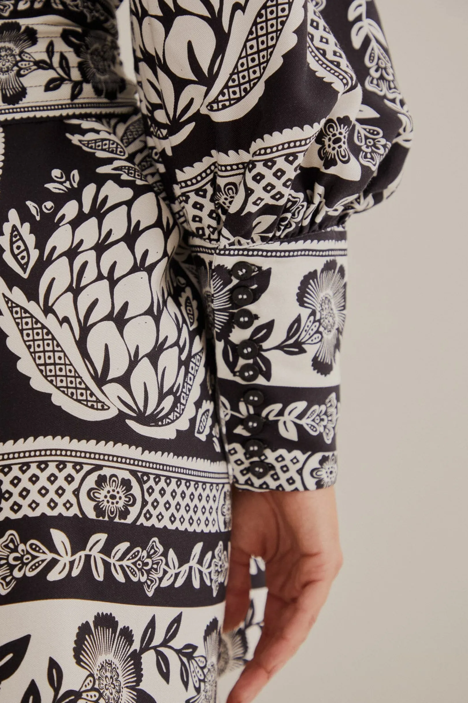 FARM Rio BLACK PINEAPPLE GARDEN LONG SLEEVE SHIRTDRESS Cheap