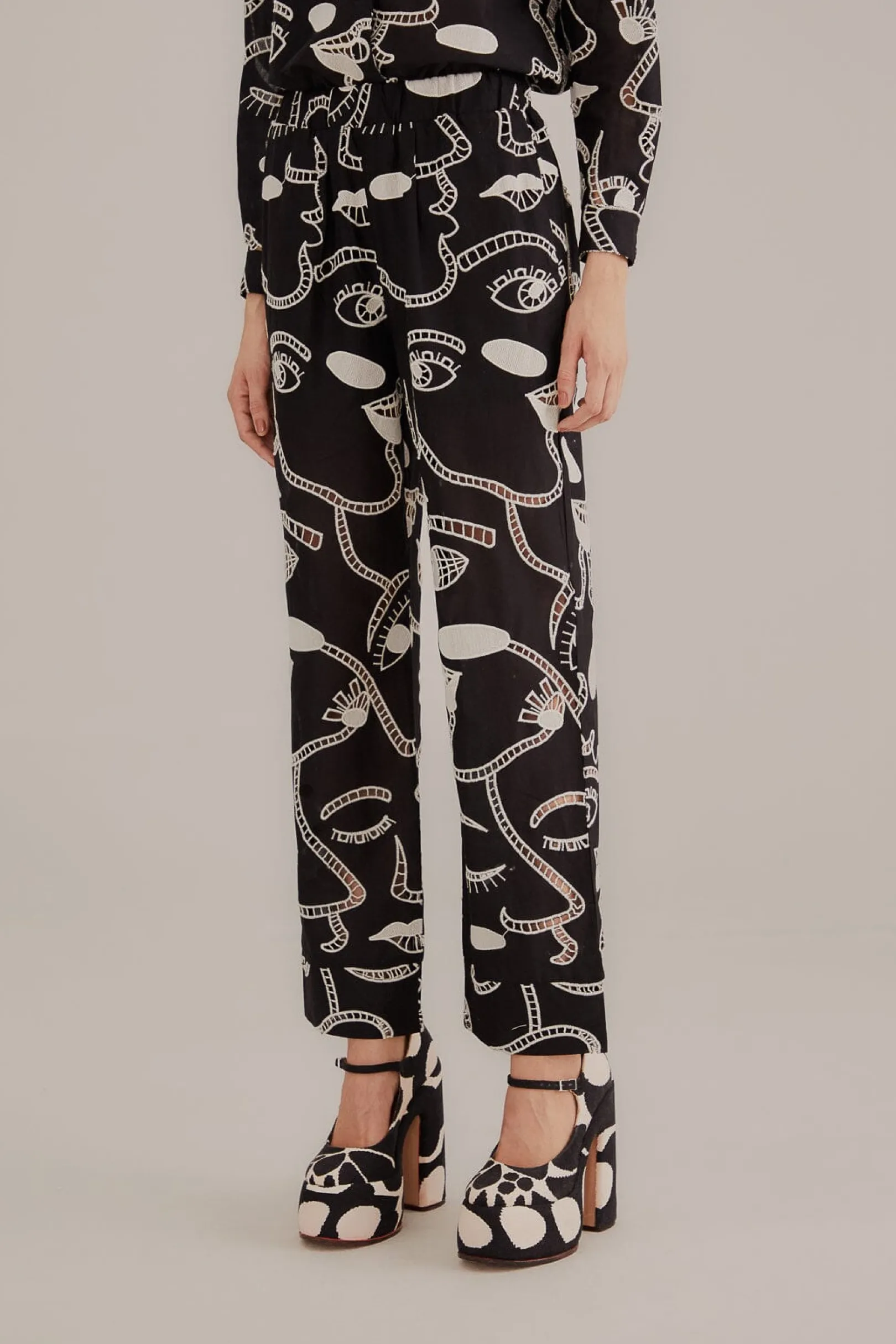 FARM Rio BLACK RICHELIEU FACES PANTS Discount