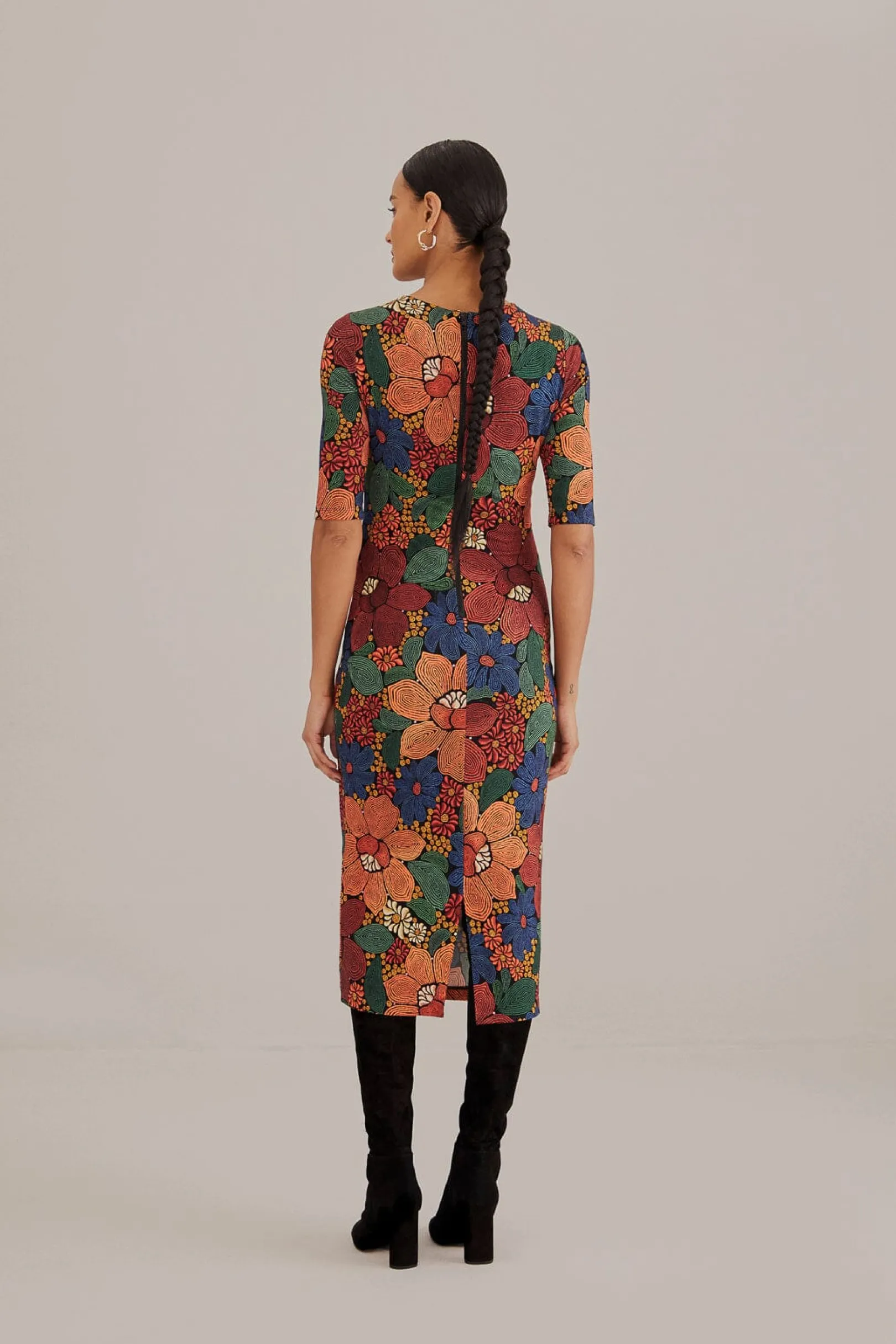 FARM Rio BLACK STITCHED FLOWERS LENZING™ ECOVERO™ VISCOSE MIDI DRESS Fashion