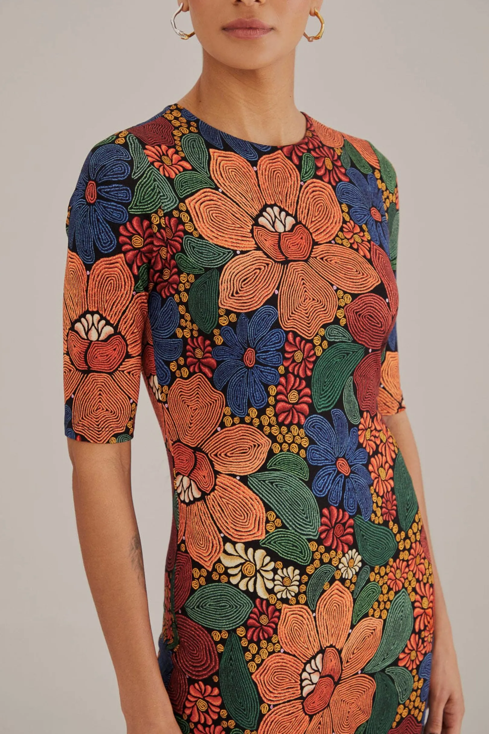 FARM Rio BLACK STITCHED FLOWERS LENZING™ ECOVERO™ VISCOSE MIDI DRESS Fashion