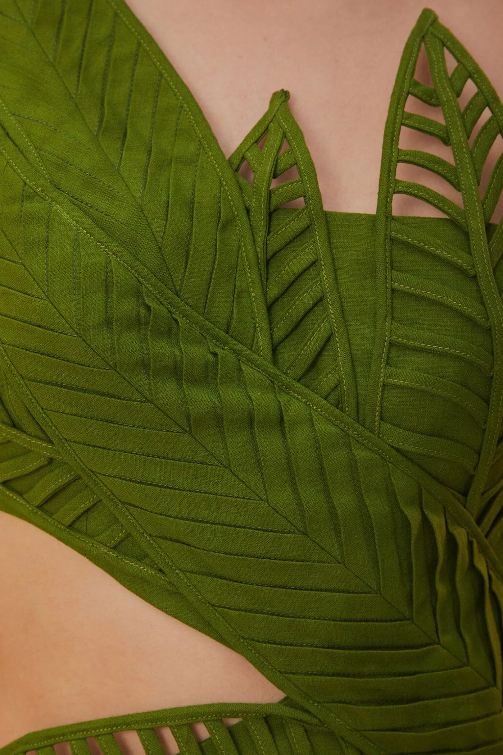 FARM Rio GREEN LEAVES CUT OUT MIDI DRESS Clearance