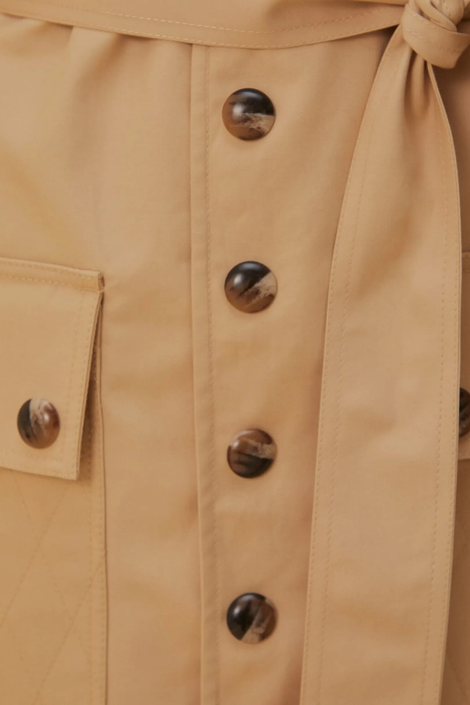 FARM Rio POCKETS OVER NUDE TRENCH COAT New