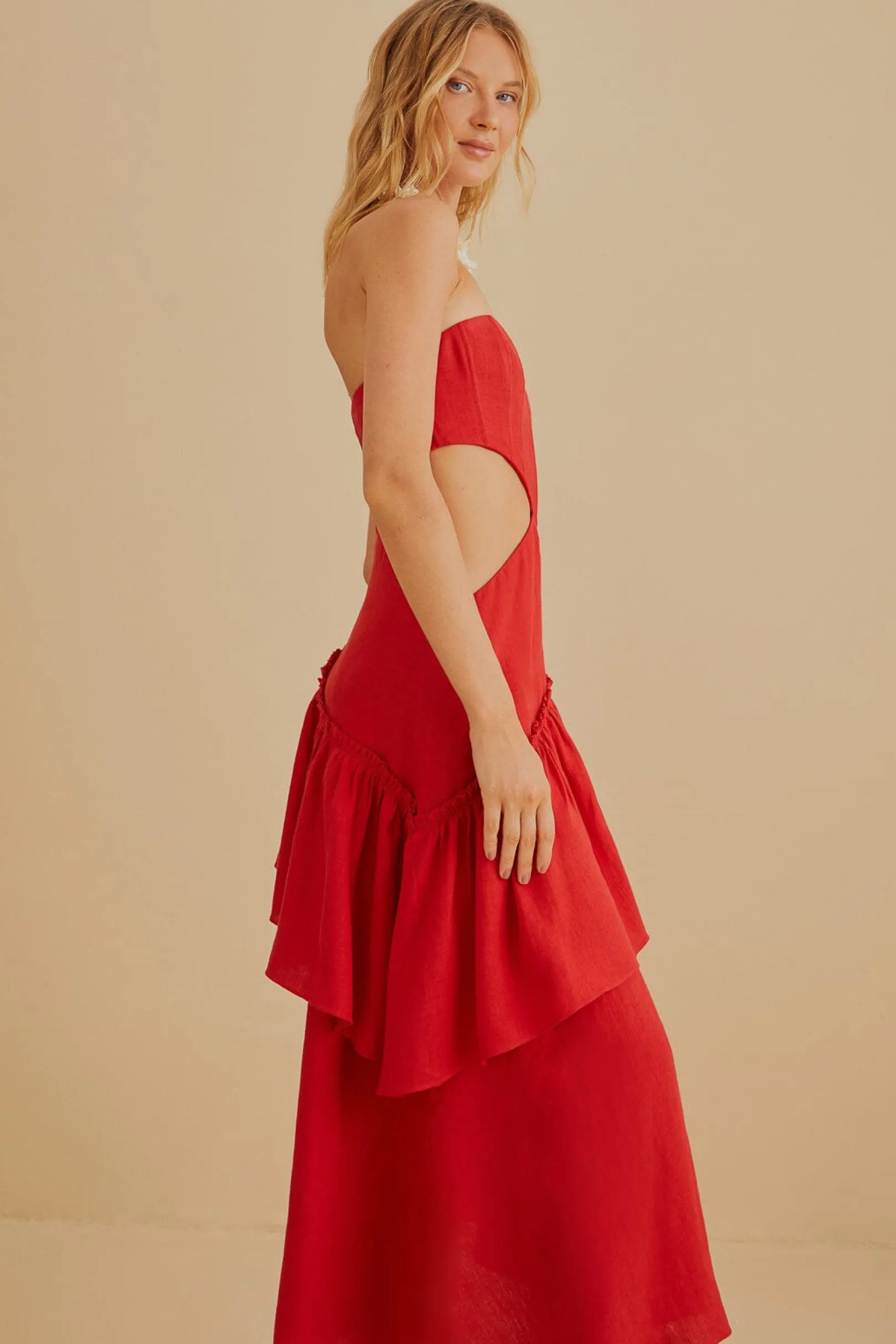 FARM Rio RED CUT OUT STRAPLESS MIDI DRESS Fashion