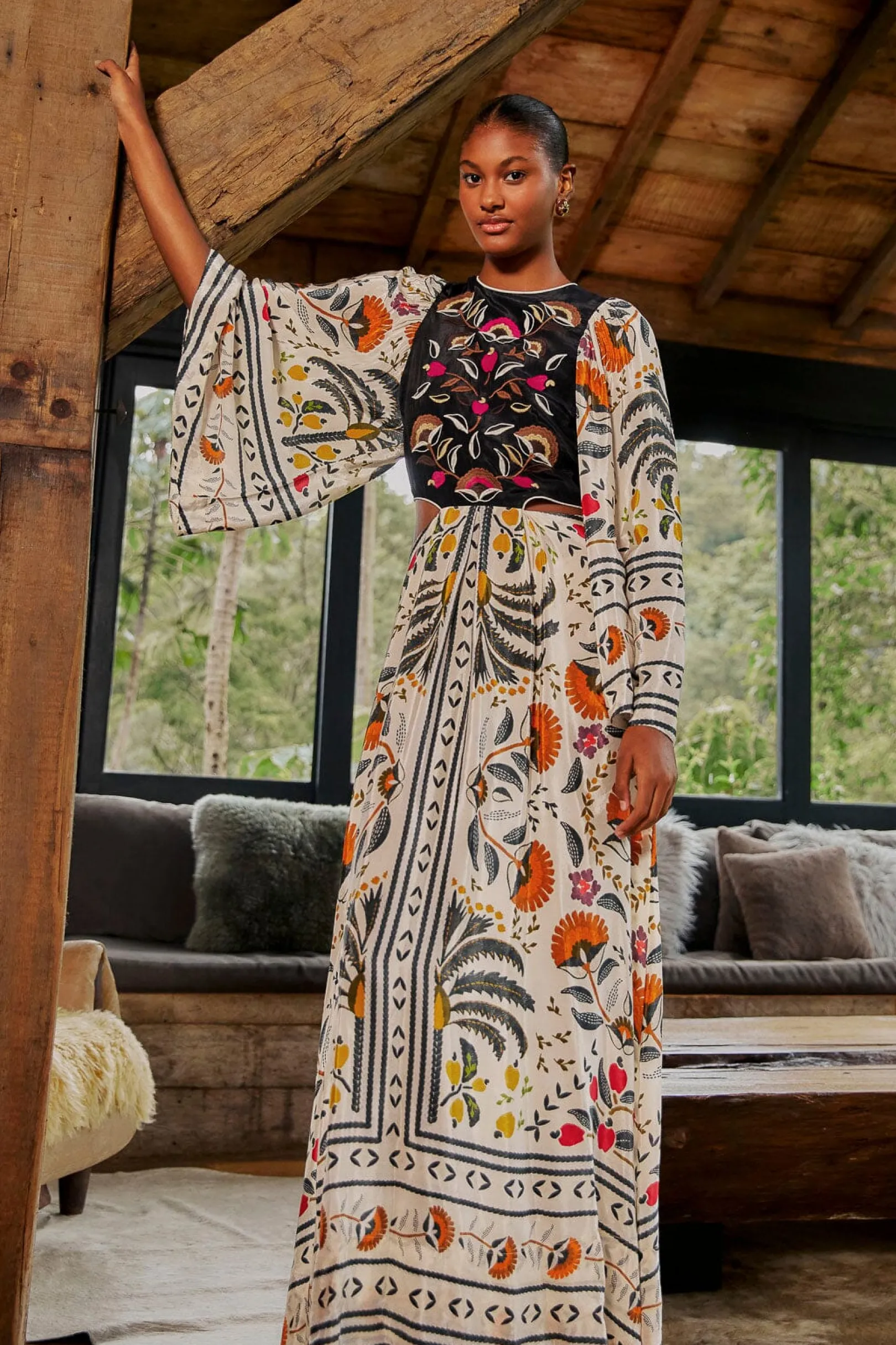 FARM Rio SAND PALMS PARADISE EMBROIDERED CUT OUT MIDI DRESS Fashion