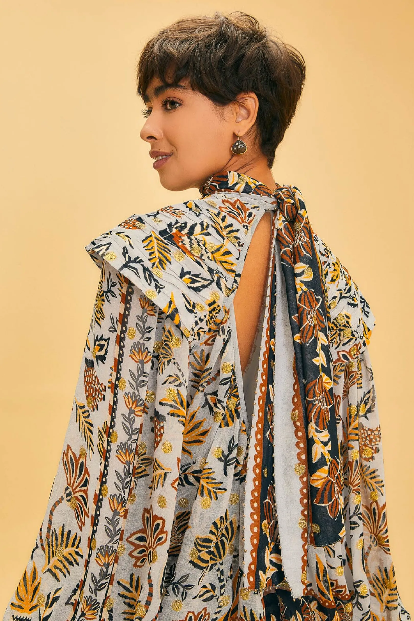 FARM Rio SILVER FLORAL TAPESTRY LONG SLEEVE BLOUSE Online